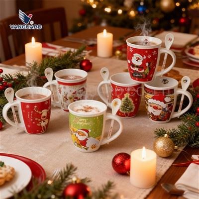 Tasse de café de Noël avec cuillère