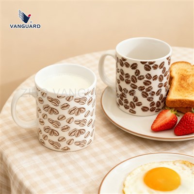 Tasse à café traditionnelle en céramique
